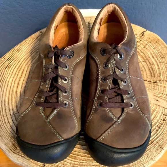 Keens - Picture 1 of 6